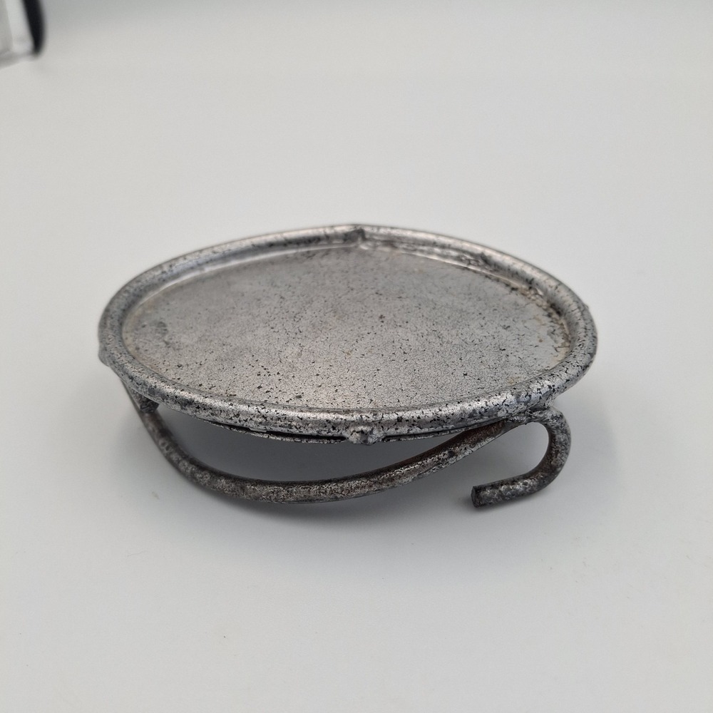 Set of 2 Mexican Metal Candle Holders Oval Triangular 1 Inch Tall Footed Unique - Picture 4 of 11